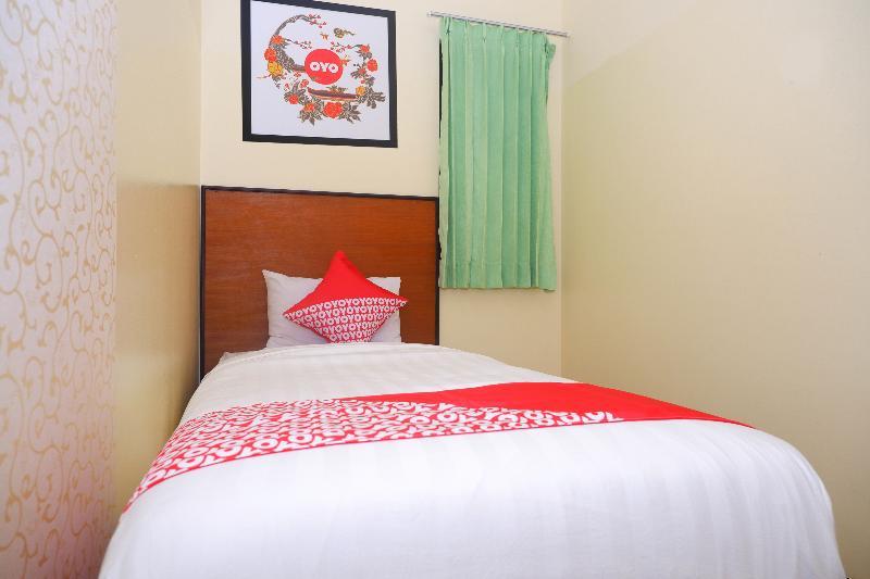 סמאראנג Hotel Pelangi Indah מראה חיצוני תמונה
